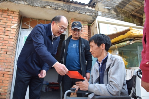 金幼和慰问1