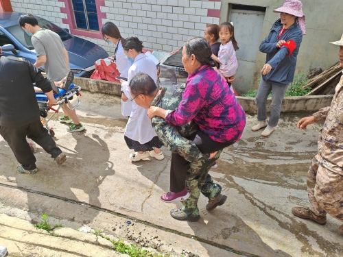 未雨绸缪筑防线 多方联动护平安 (2)